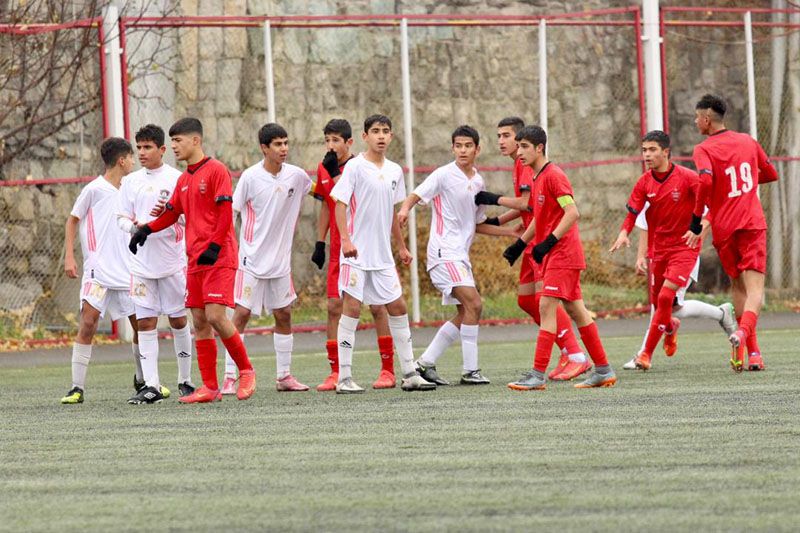 گزارش تصویری دیدار نونهالان پرسپولیس - نونهالان آتیه حساب البرز آریانا - 27 آذر 1400